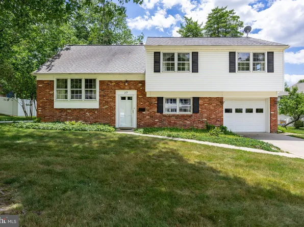 23 Stonegate Dr, Eastampton, NJ 08060