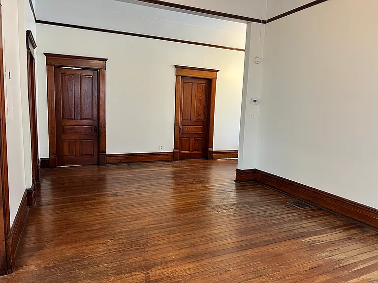1001 S Highland Park Ave — Photo 12