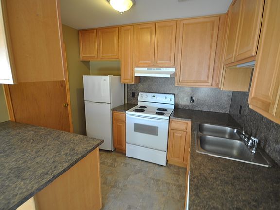 2nd image of 1809 McHugh Dr APT 4H
