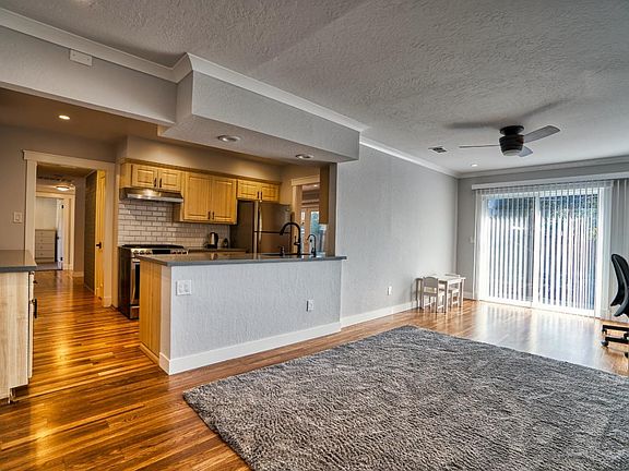 4th image of 2100 Menzel Pl