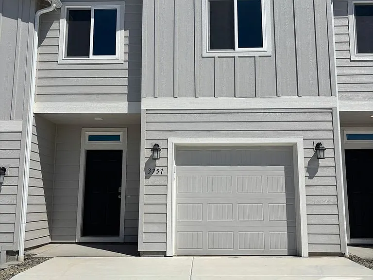 3751 S Roosevelt Pl — Photo 1