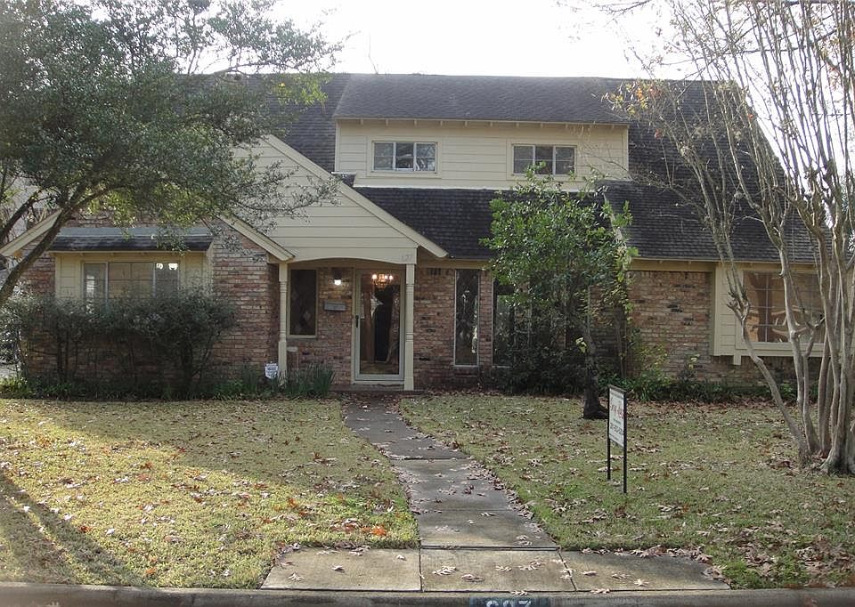 1st image of 627 Bendwood Dr
