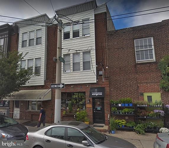 1st image of 1532 E Passyunk Ave APT 3