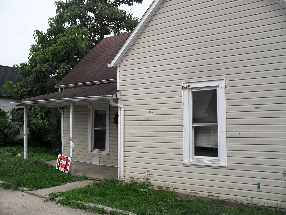 2nd image of 1329 Underdown Ave