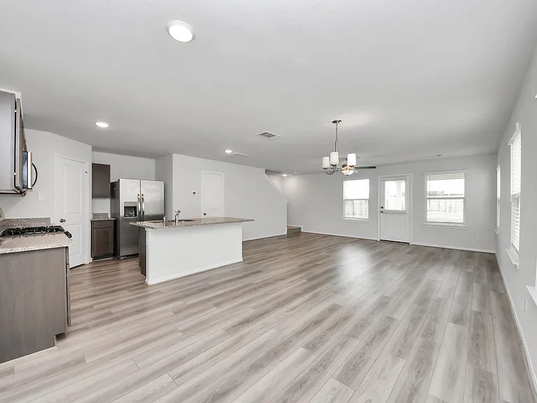 7027 Cedar Breeze Ct — Photo 5