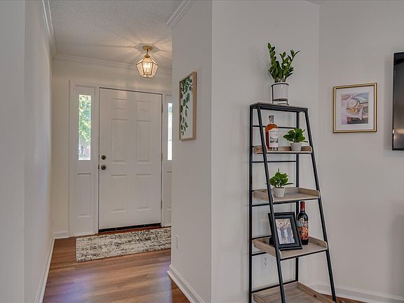 5th image of 4724 Brookgreen Rd