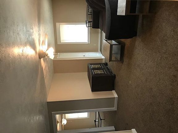3rd image of 1306 15th St APT 3