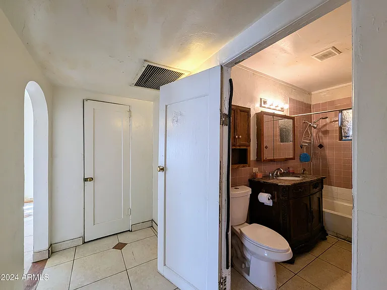 1314 W Whitton Ave — Photo 18