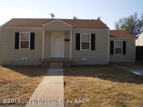 2nd image of 1114 N Houston St