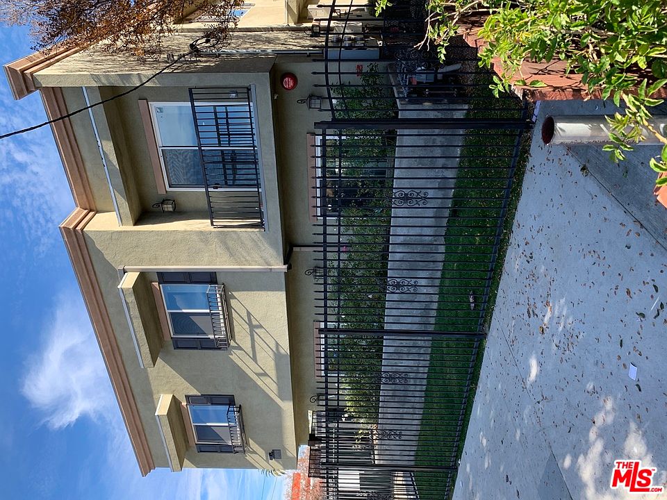 1st image of 6358 Hazeltine Ave APT 101