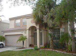 15777 NW 10th St, Pembroke Pines, FL 33028