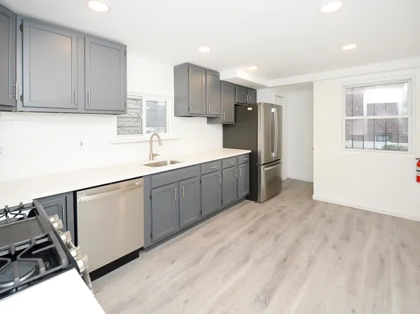 905 85th St, North Bergen, NJ 07047