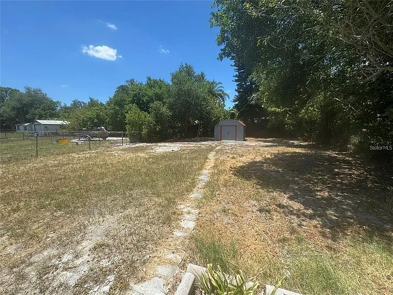1539 Roselawn St SW — Photo 14
