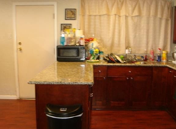 4th image of 1459 Cathay Dr