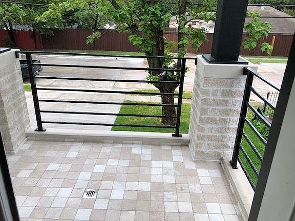 5th image of 4115 Canada Dr