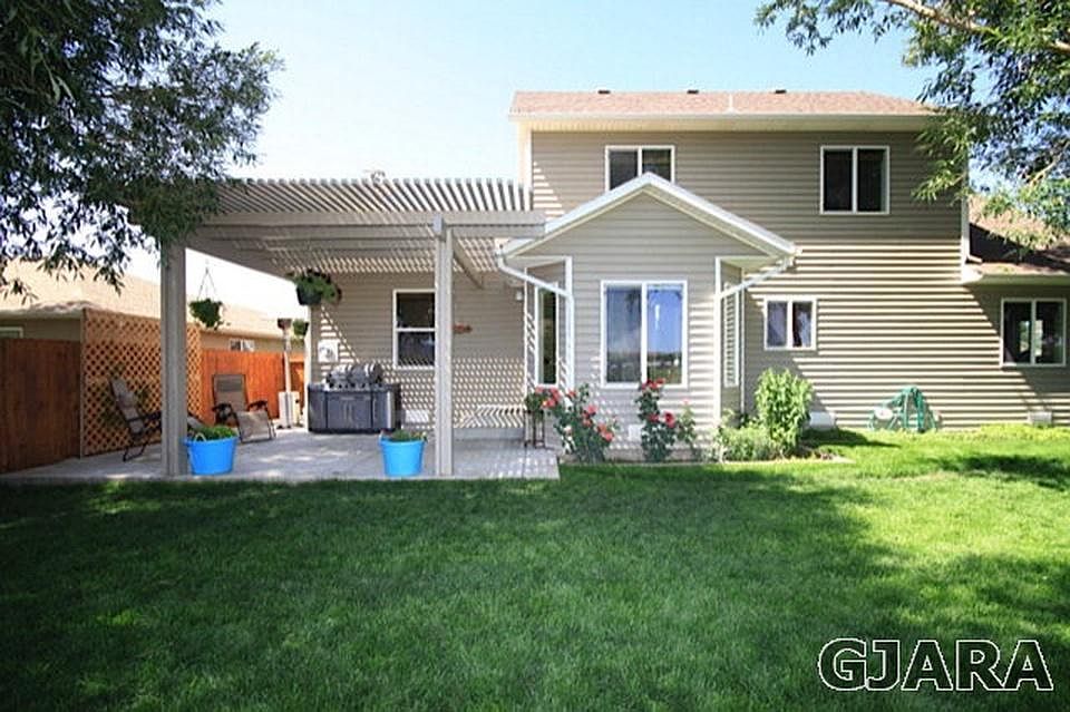 2nd image of 2805 Acrin Ave