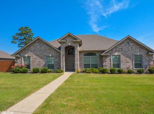 325 Country Club Pkwy, Maumelle, AR 72113