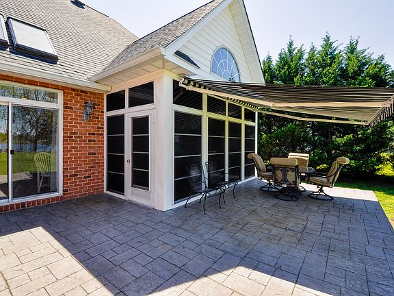 5th image of 583 Grandview Lndg