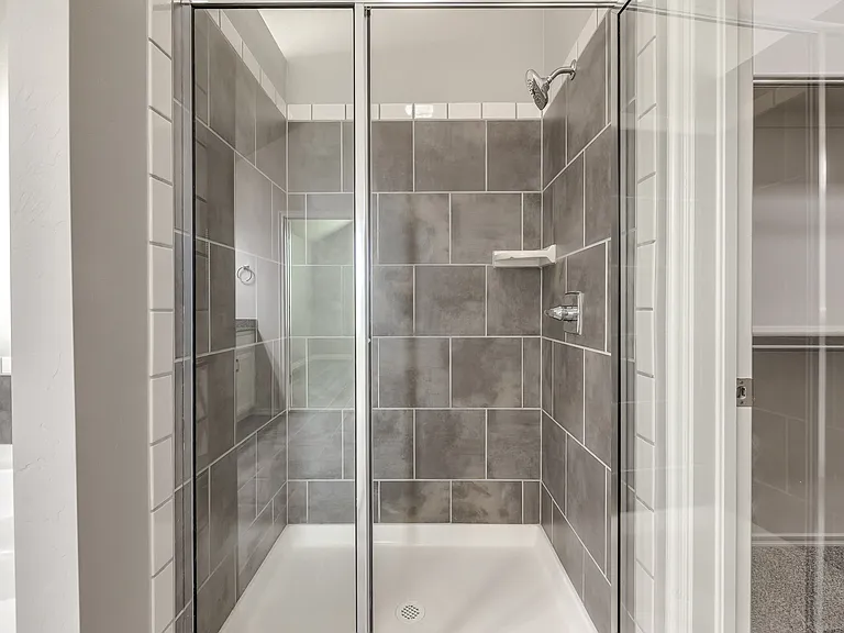 18705 Vivo Dr — Photo 35