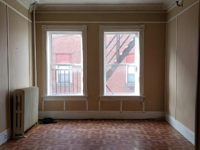 477 Main St — Photo 1
