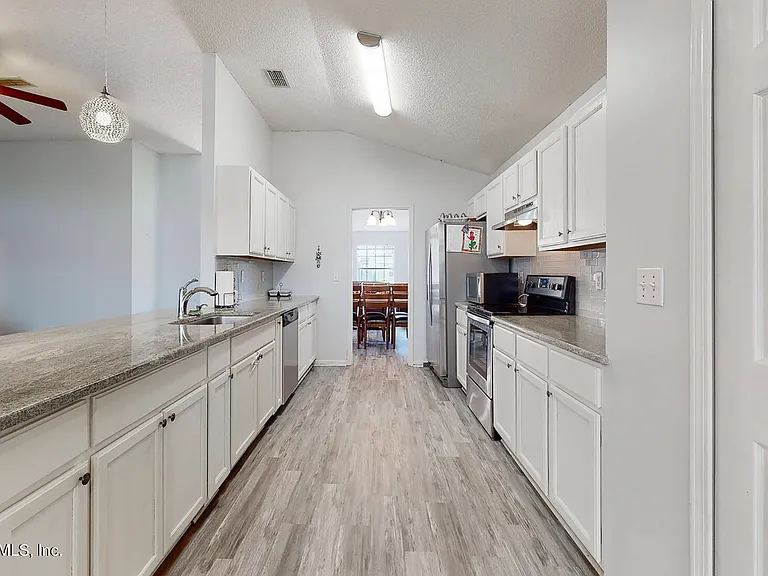 4767 Kernan Mill Ln E — Photo 31