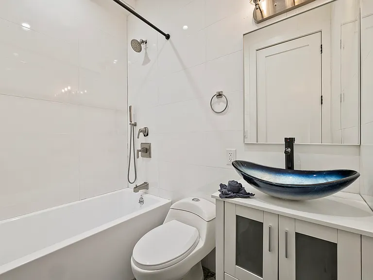942 Pacific St #1 — Photo 32