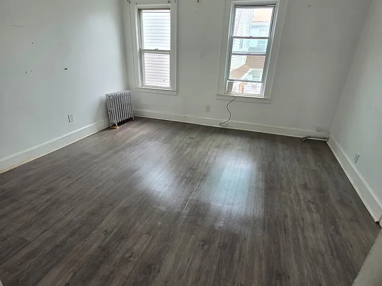 1035 Morris St #2 — Photo 12
