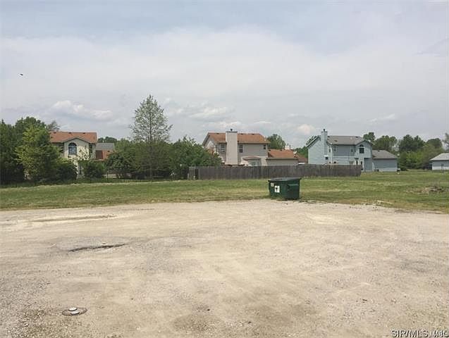 1st image of 802 Noble Dr