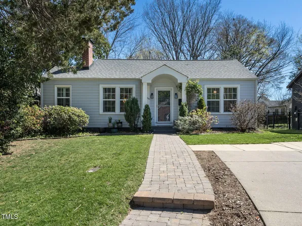 1004 Benjamin St, Raleigh, NC 27604