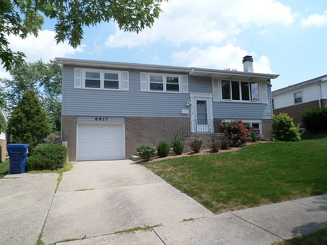 1st image of 8937 S Oakwood Dr