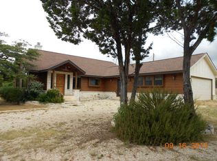 216 S Spanish Oak Ln, Kerrville, TX 78028