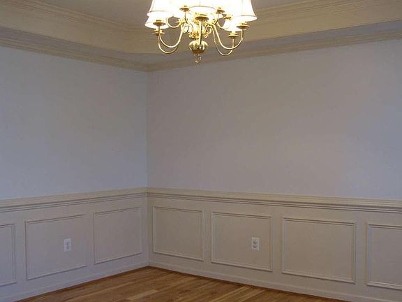4th image of 428 Albin Dr