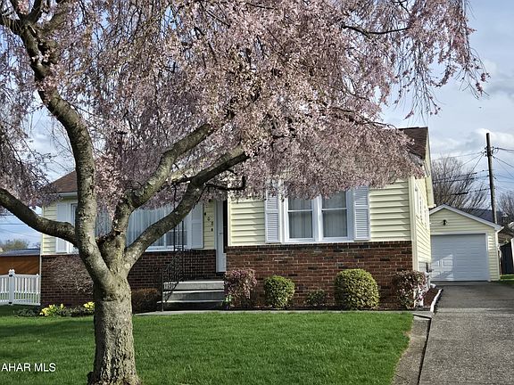 2nd image of 408 Cedar Blvd