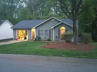 6915 Streamside Dr, Charlotte, NC 28212