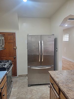 4th image of 2724 Woodhull Ave #1