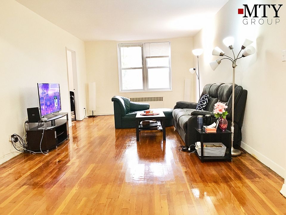 1st image of 5505 Woodside Ave APT 305