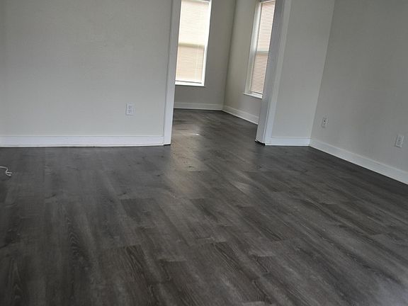 3rd image of 127 Barger Dr
