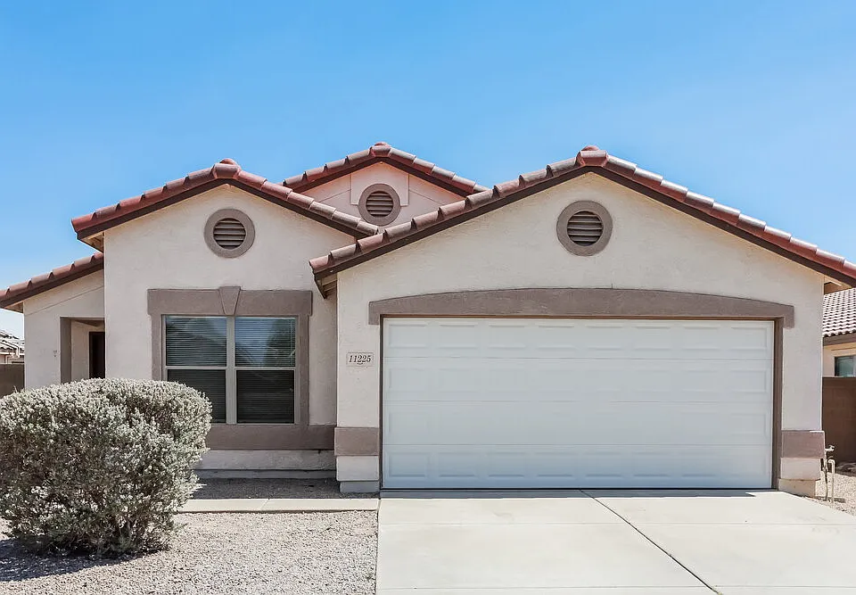 11225 E Quicksilver Ave