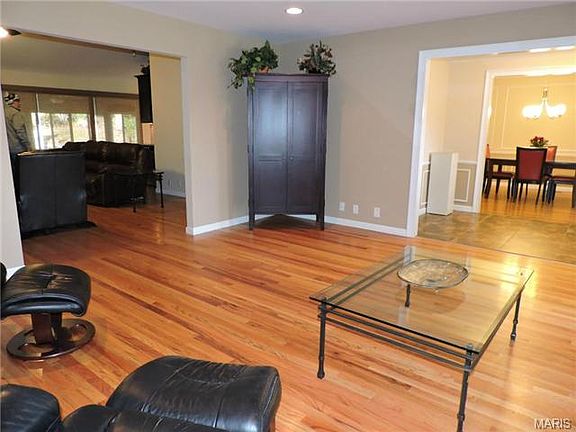 5th image of 501 Antioch Ln