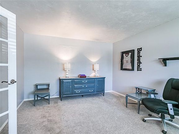 5th image of 3800 Vick Cir