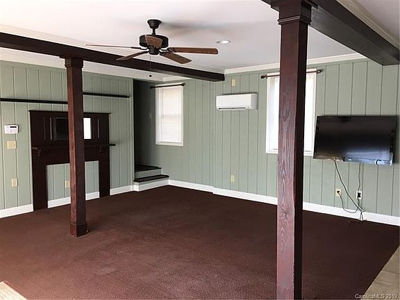 4th image of 706 E King St