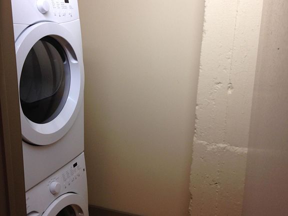 5th image of 806 Wasena Ave SW APT 513