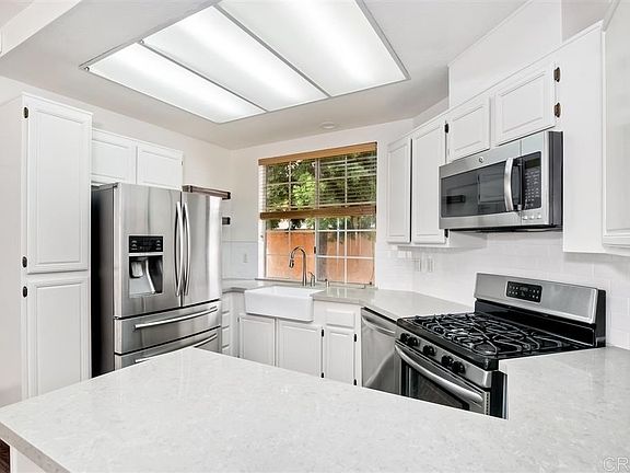 2nd image of 2418 Eagle Crest Ln