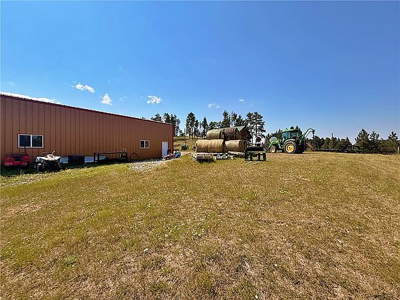 4th image of 20 Hidden Meadow Ln