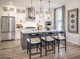 1400 Mill Race Dr, Quakertown, PA 18951