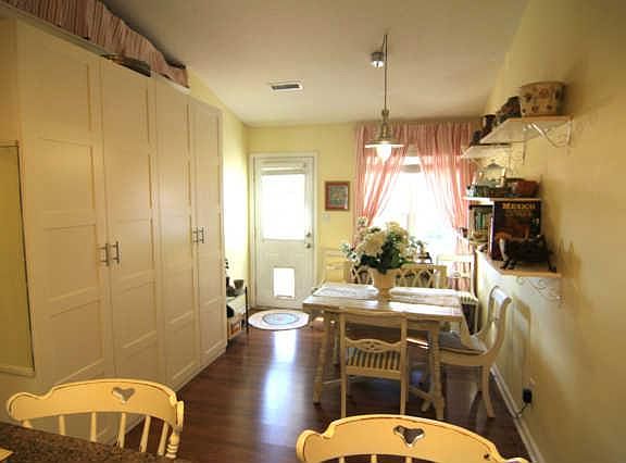 5th image of 2070 Stoney Meadow Dr