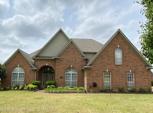 7999 New Castle Cv, Southaven, MS 38672