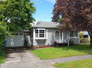 10905 NE Tillamook St, Portland, OR 97220