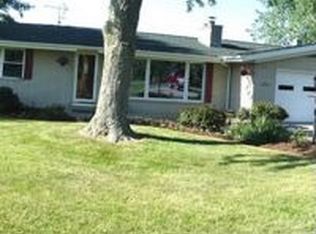 9911 Hosler Rd, Leo, IN 46765