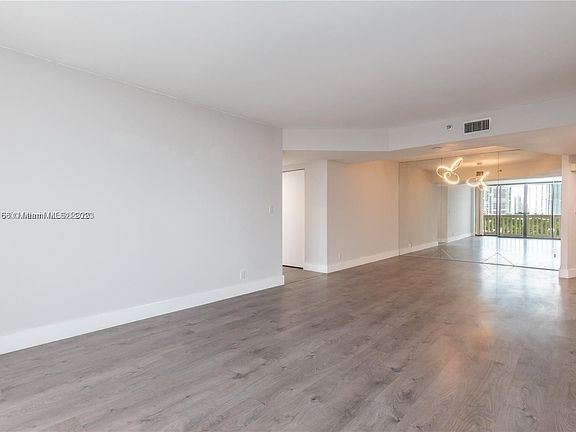 2nd image of 1000 W Island Blvd APT 705